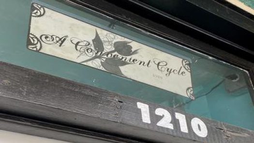 A Convenient Cycle in Portland Row 284 2