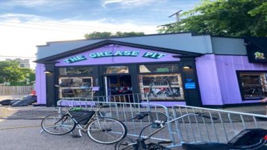 The Grease Pit Bike Shop in Minneapolis Row 147 2